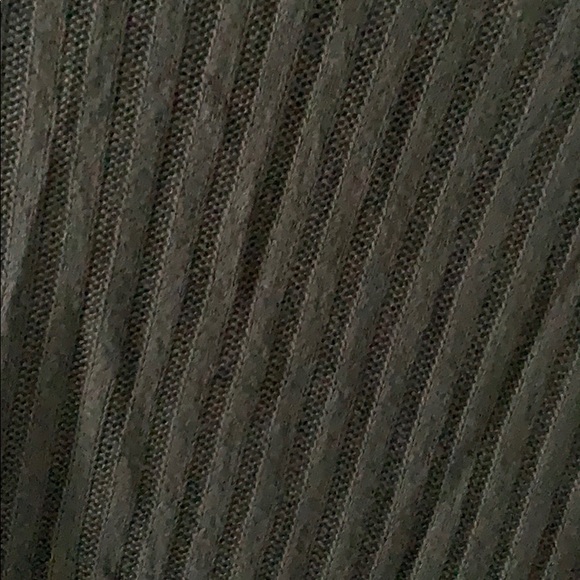 American eagle long sleeve - Picture 2 of 3